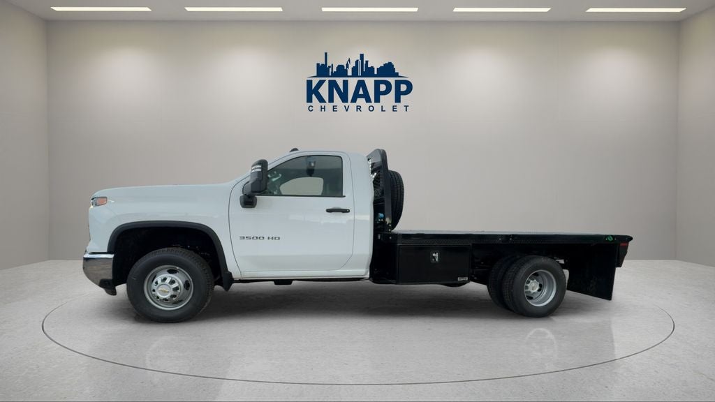 2025 Chevrolet Silverado 3500HD CC