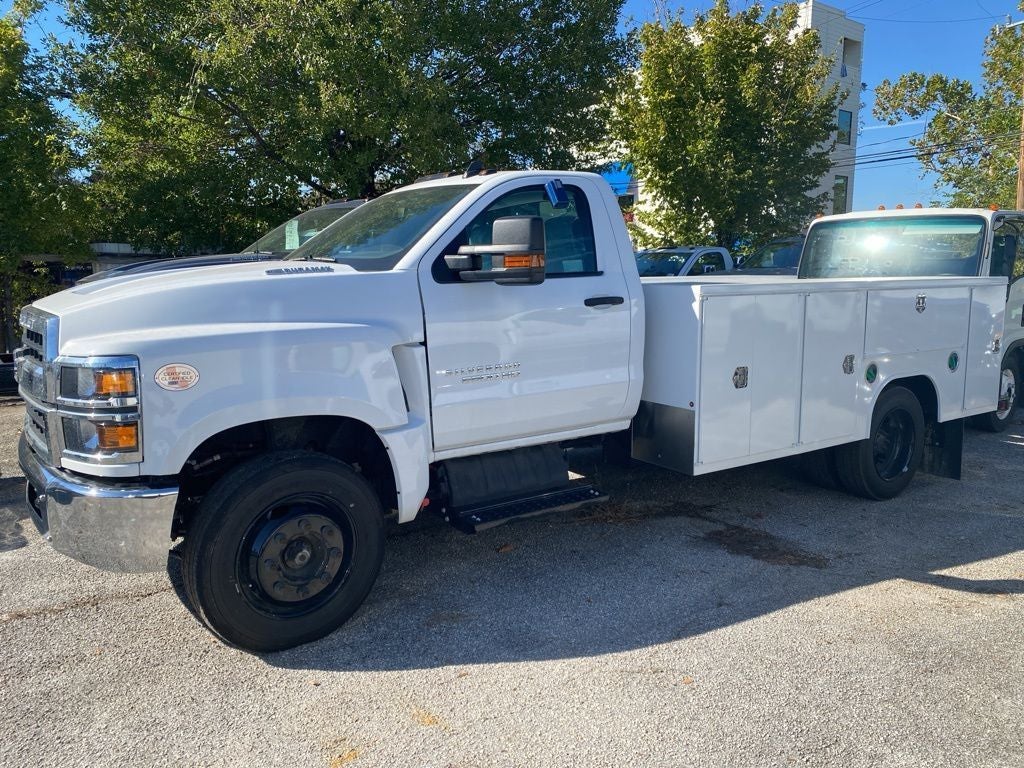 2023 Chevrolet Silverado MD